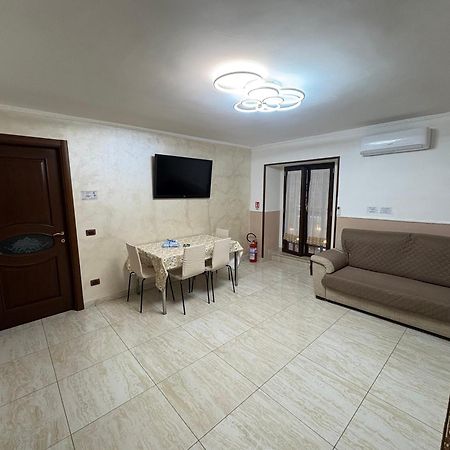 Esposito Holiday Homes Неаполь Екстер'єр фото
